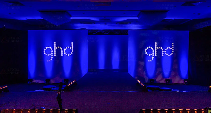 840-product-launches-fashion-show-01-stage15